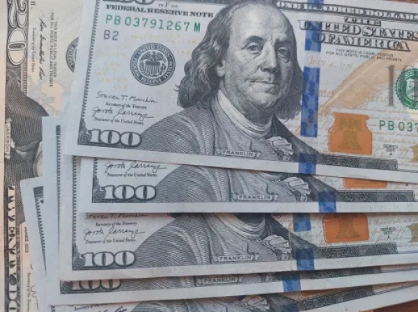 Рубль в ноябре: чего ждать от курса и сможет ли он удержать устойчивость