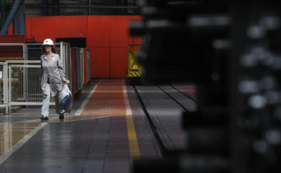 Снижение деловой активности в обрабатывающей промышленности России