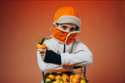 Мандариновая ушанка от Novaya в сотрудничестве с "Вкусвилл"