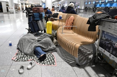 Захарова: Германия займется расследованием инцидента с дронами над Мюнхеном в "следующем веке"