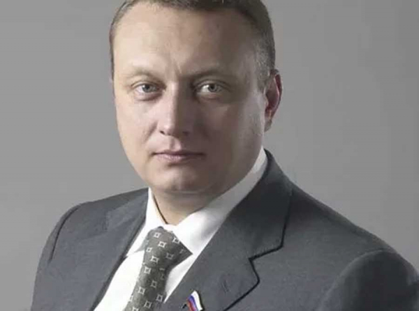 Уголовное дело экс-сенатора Дмитрия Савельева: Криминальные связи, досудебные сделки и правовые сложности