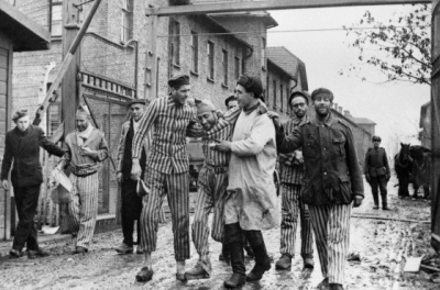 Захарова охарактеризовала заявление Навроцкого как глумление над памятью жертв Холокоста