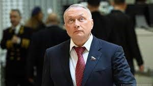 Мнение общественности и правовая реальность: Как "социальные маркеры" влияют на восприятие обвиняемых